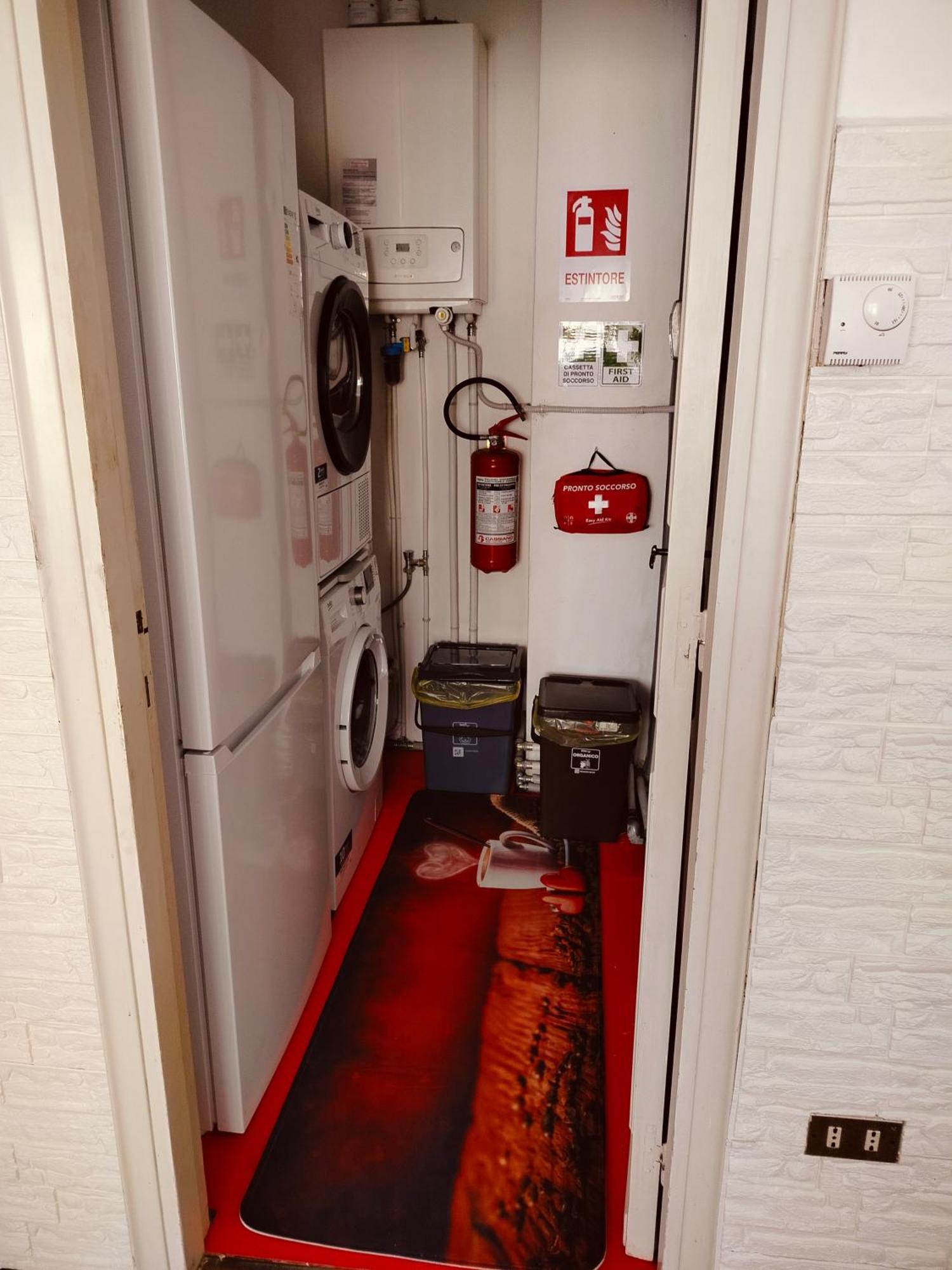 Dandelion Stazione Fs Apartment *